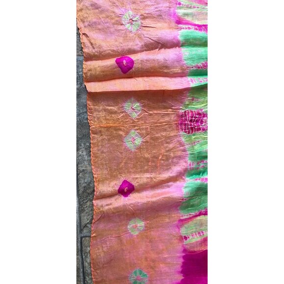 Vtg 1970's Traditional Bhandini Tie and Dye Artistic Silk Scarf Shawl Wrap 100% - Picture 4 of 10